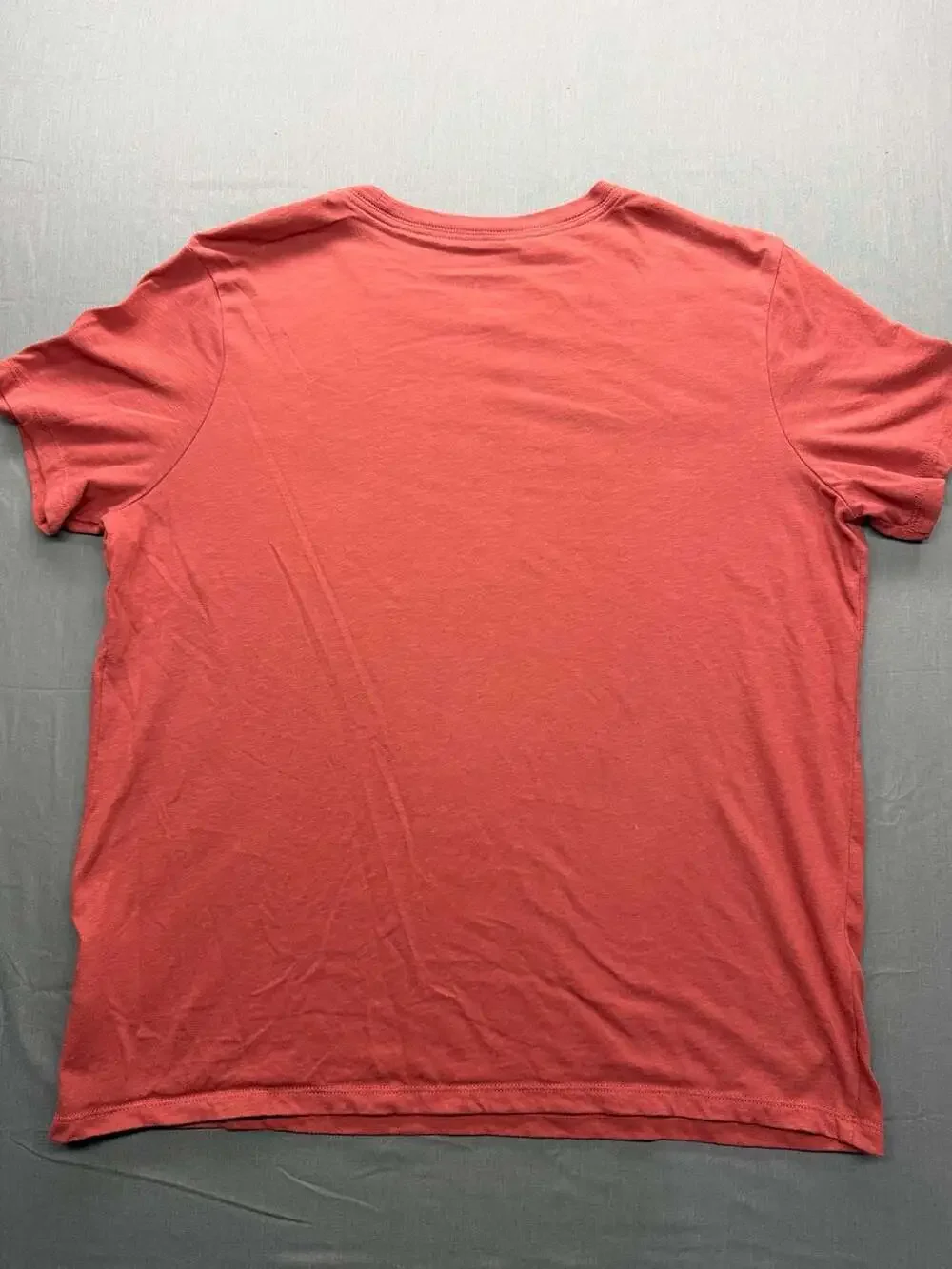 Nike Dri-FIT Swoosh Graphic T-Shirt
